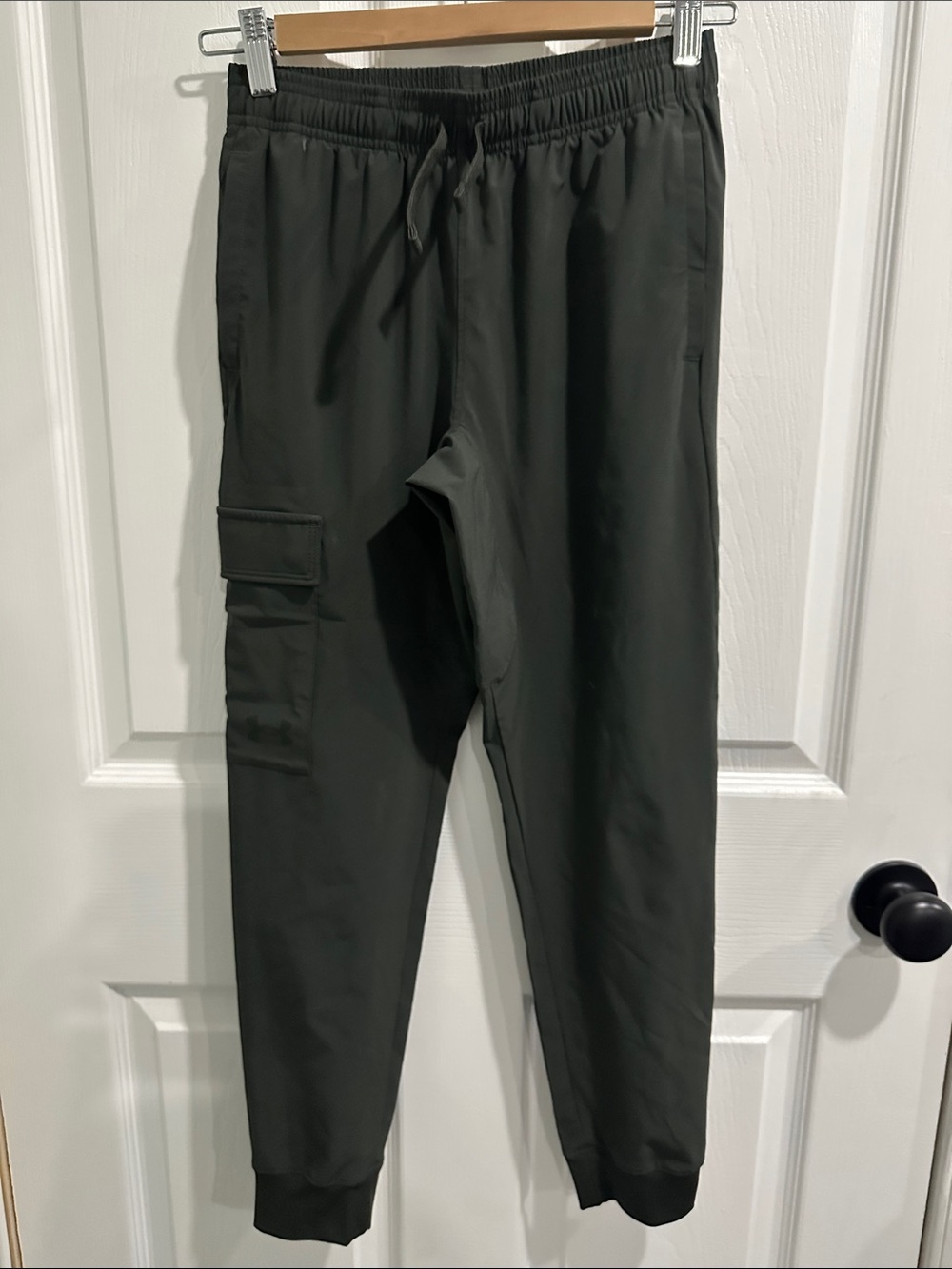 Under Armour Dark Olive Cargo Joggers Youth M